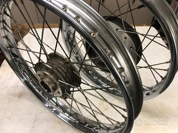 Ruote a raggi takasago suzuki gt380 550 750