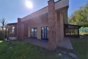 Villa a Castelletto sopra Ticino