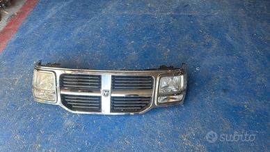 Mascherina completa di fanali Dodge Nitro