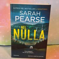 Libro "Nel nulla" di Sarah Pearse