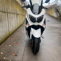 Yamaha nmax 125