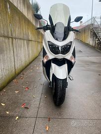 Yamaha nmax 125