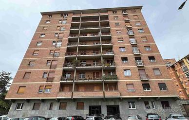 Immobile in asta di 83 m² con 3 locali a Torino