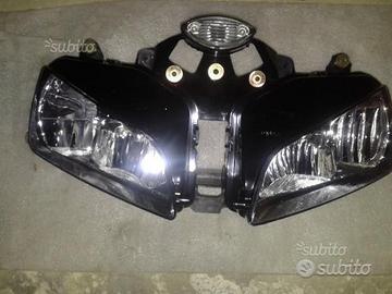 Fari anteriori honda cbr 600 rr