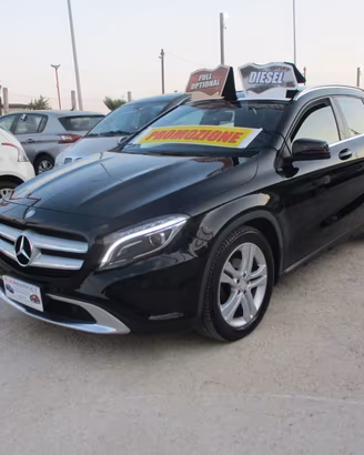 Mercedes-benz GLA 200 d Automatic PARI AL NUOVO