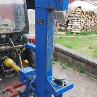 Spaccalegna per trattore a cardano