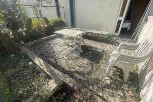 VILLA A SCHIERA CENTRALE A TERNI