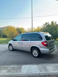 Chrysler voyager