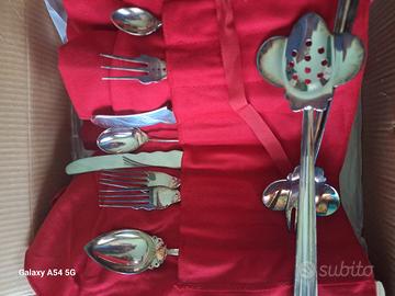 Servizio posate da 12  Alix Borek Sipek  Driade