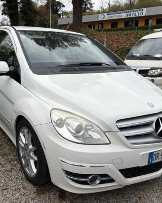 MERCEDES - Classe B - 180 CDI Sport