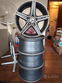 Cerchi 18 AMG  ideali per 225/40R18 o 235/40R18