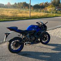 YAMAHA YZF R7