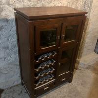 Mobile cantinetta Banak in legno massello.
