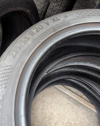 Gomme invernali 235/55 R20