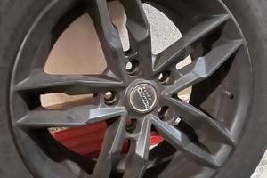 4 gomme (usate una sola stagione) e 4 cerchi