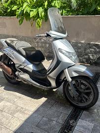 Piaggio Beverly 250