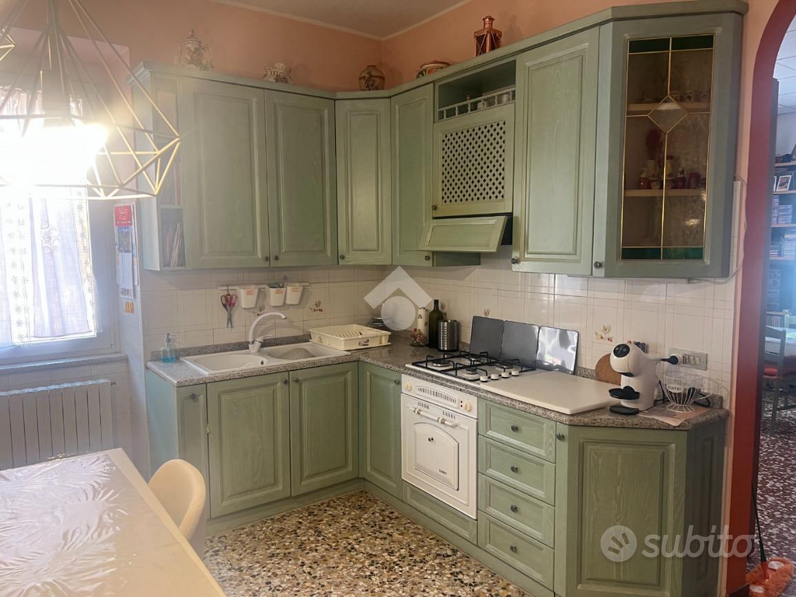 3 LOCALI A MALNATE - Vista 2