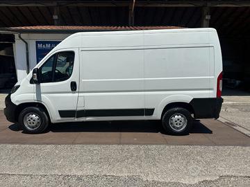 PEUGEOT Boxer 335 2.2 BlueHDi LH2 140 S&S PC-TM