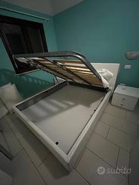 Letto contenitore più due comodini