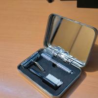 Set da viaggio spazzolino e rasoio