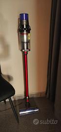 Dyson V10 