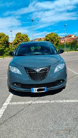 lancia y elefantino 1.2. 69 cv benzina  GPL 2014  