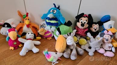 STOCK 18PelucheFischerPrice Disney