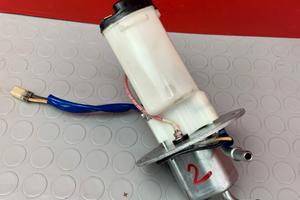 POMPA BENZINA KAWASAKI Z750 2007 2008 2009