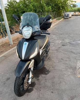 Piaggio Beverly 350 ST – 08/2016 – 32.000 km