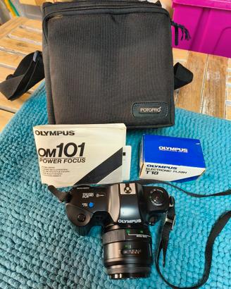 Olympus OM 101 POWER FOCUS con 35 70