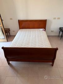 Letto in legno massello