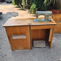 Macchina da cucire vintage