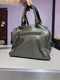 Pochette Guess Verde in Velluto - Logo G Dorato