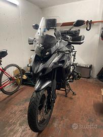 Benelli Trk 502x accessoriata