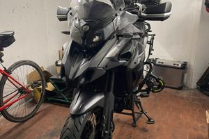 Benelli Trk 502x accessoriata