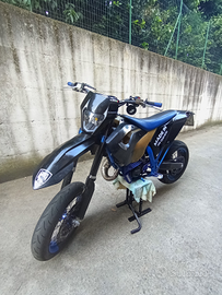 Husaberg 125 te Motard del 2011 (KTM)