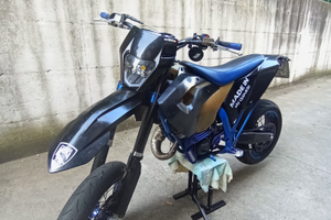 Husaberg 125 te Motard del 2011 (KTM)