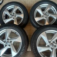 KIT RUOTE ORIGINALI AUDI Q3 235/55R18 TOURADOR