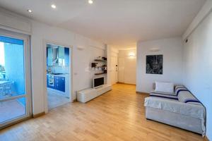 TRILOCALE CON VISTA MARE IN VIA DEI MILLE, 125 POR