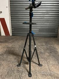 Attrezzo per nanutenzione biciclette