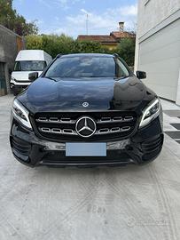 Mercedes-benz GLA 220