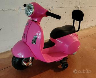 VESPA Elettrica per Bambine motore 6V