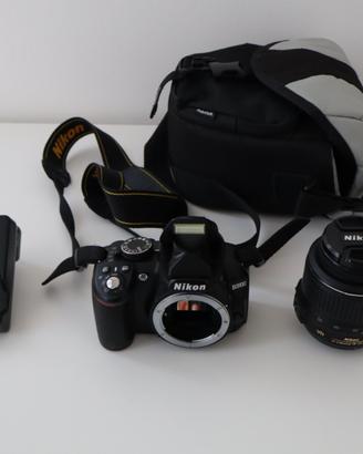 Nikon D3100 + 18-55 VR + SD 16GB + Custodia
