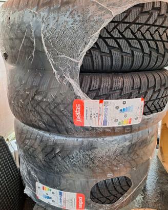 gomme invernali nuove  4 pezzi