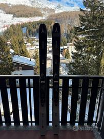 Sci Atomic Backland 107 con attacco e pelli