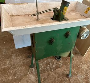 Sgranatrice elettrica per pannocchie