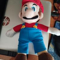 pupazzo di Mario bros