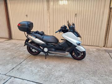 Yamaha T Max - 2005