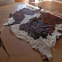 tapeto in pelle di mucca