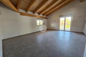 PORZIONE DI BIFAMILIARE A LOMBARDORE